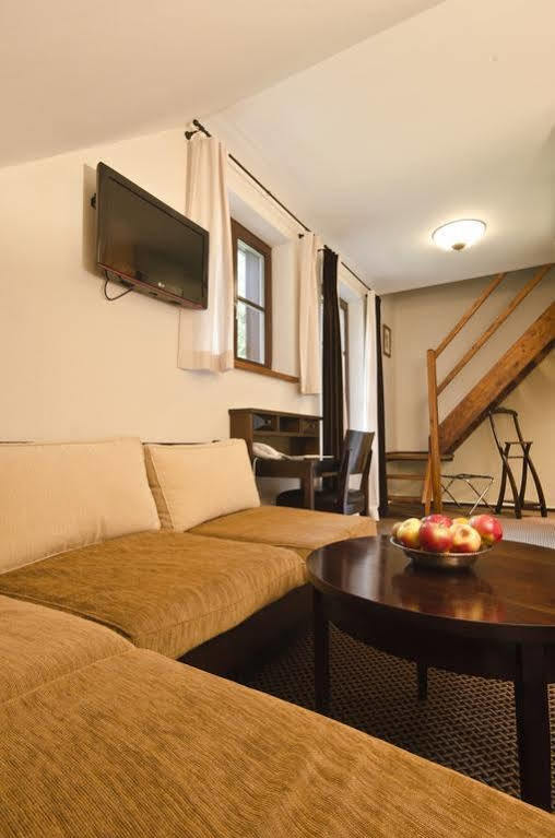 Hotel Annín Extérieur photo